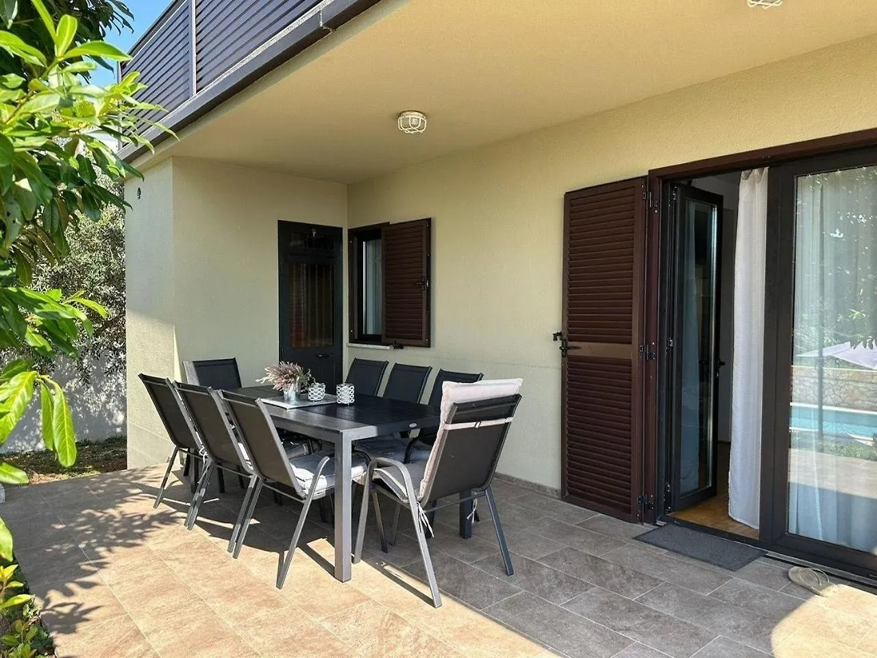 別荘 Ferienhaus Marija 300M2 Mit Pool 4-Sterne Vilanija